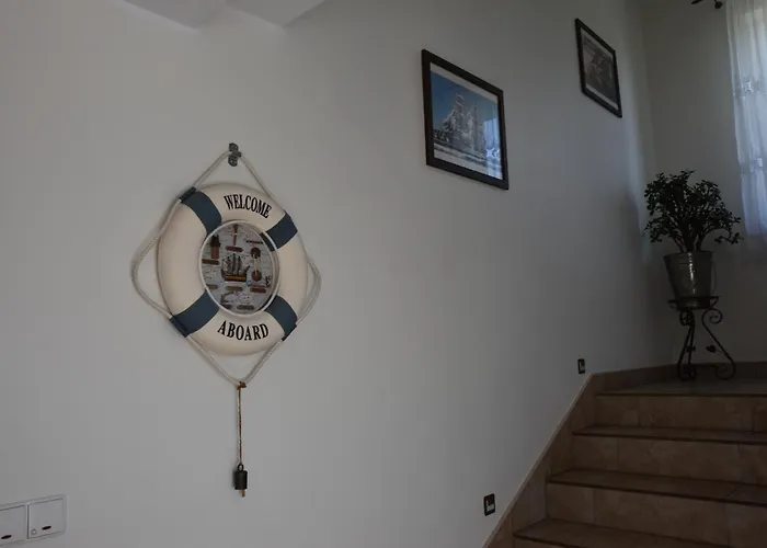 Wanta Quarto em Acomodações Particulares *